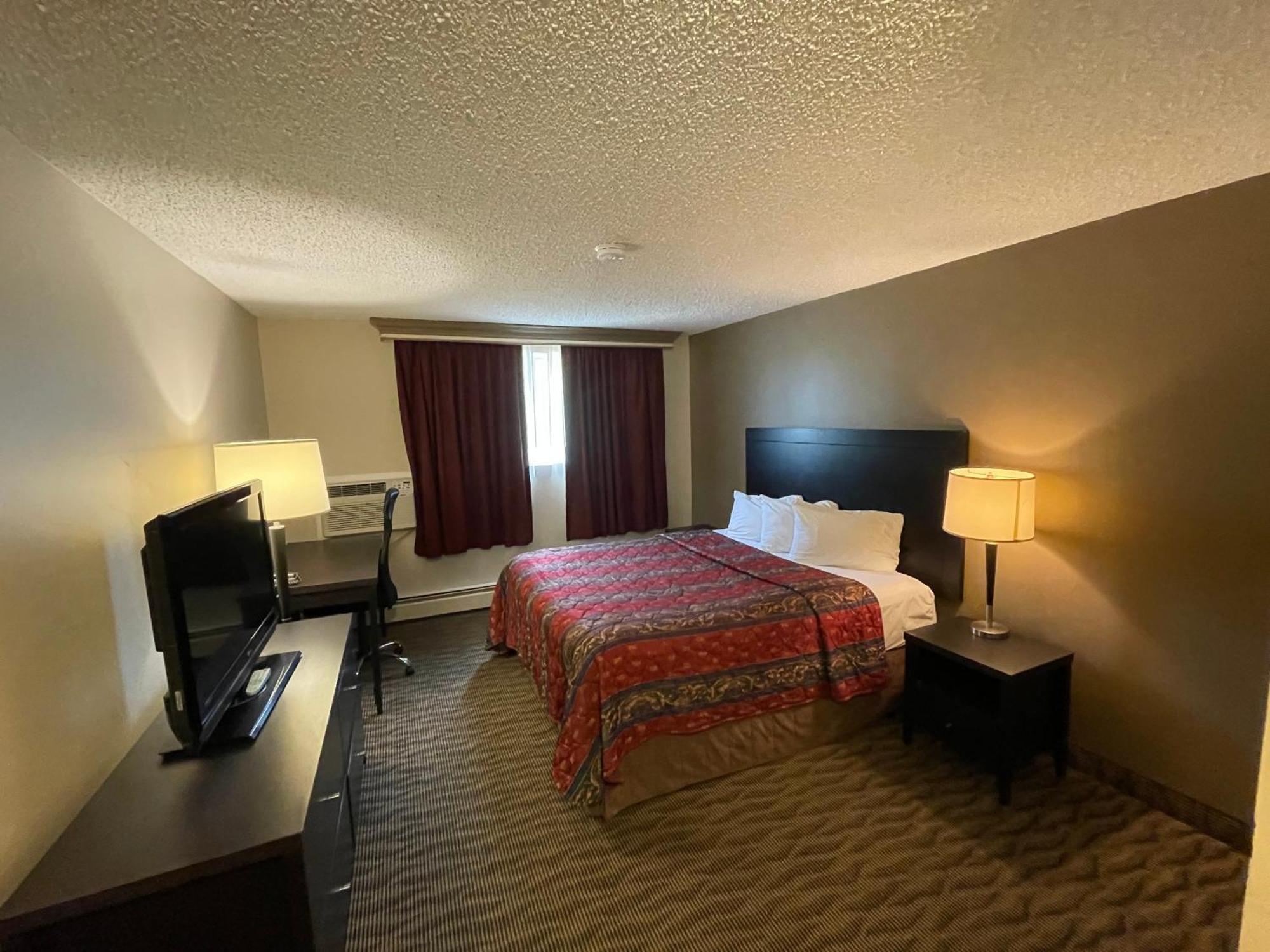 Almac Hotel Lac La Biche Extérieur photo
